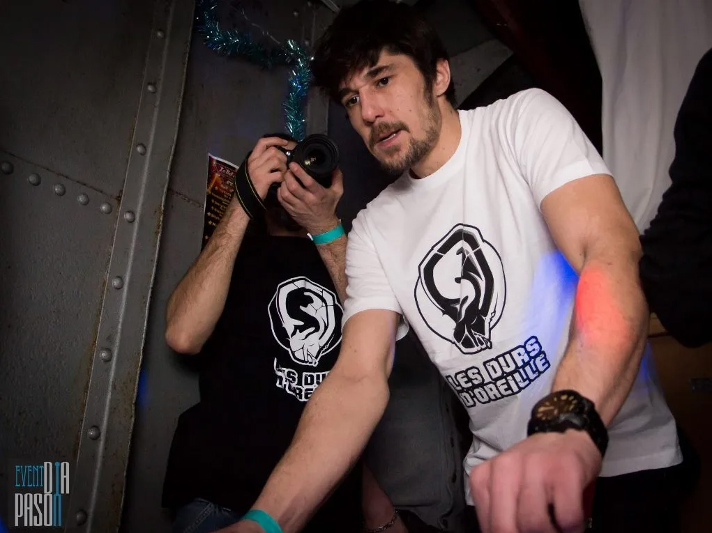 live dj